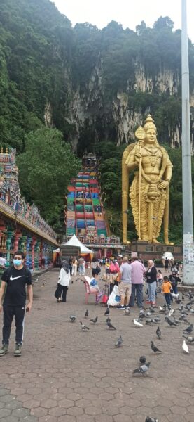 Estatua de oro de Lord Murugan, 42,7 metros, Batu Caves