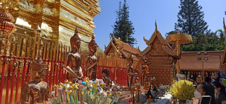 Subir al Doi Suthep, una experiencia que no puedes perderte