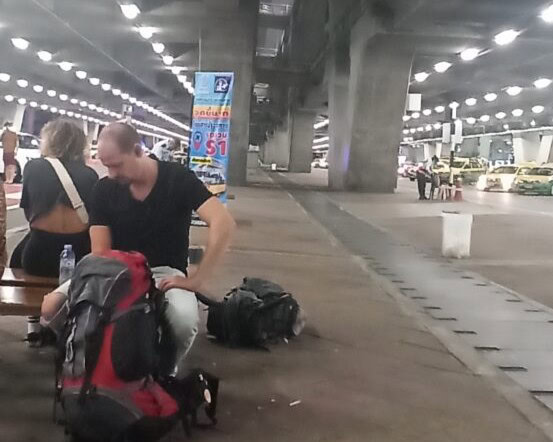 Parada S1 en aeropuerto Bangkok, Khaosan road