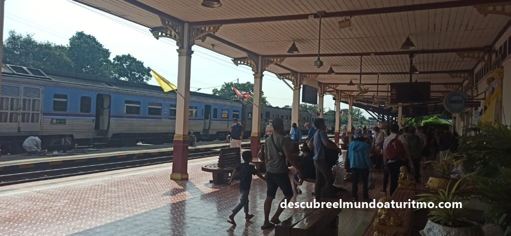 Estación de tren de Ayutthaya
