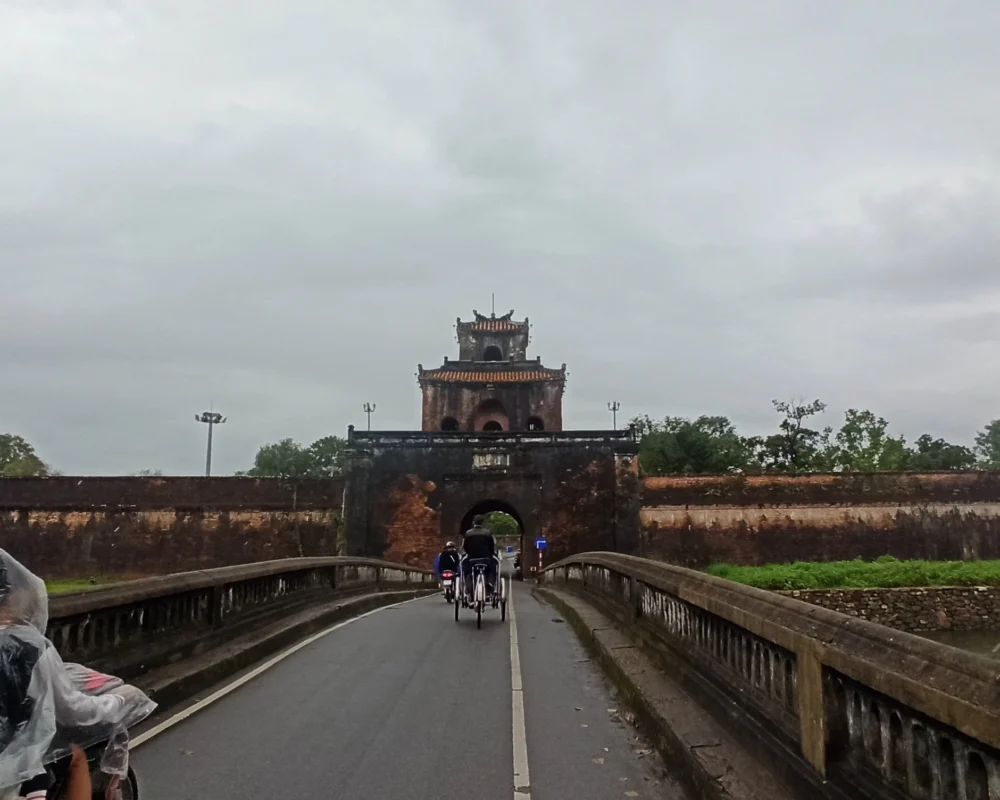 Puerta de entrada ciudadela de Hue Viajar a Vietnam