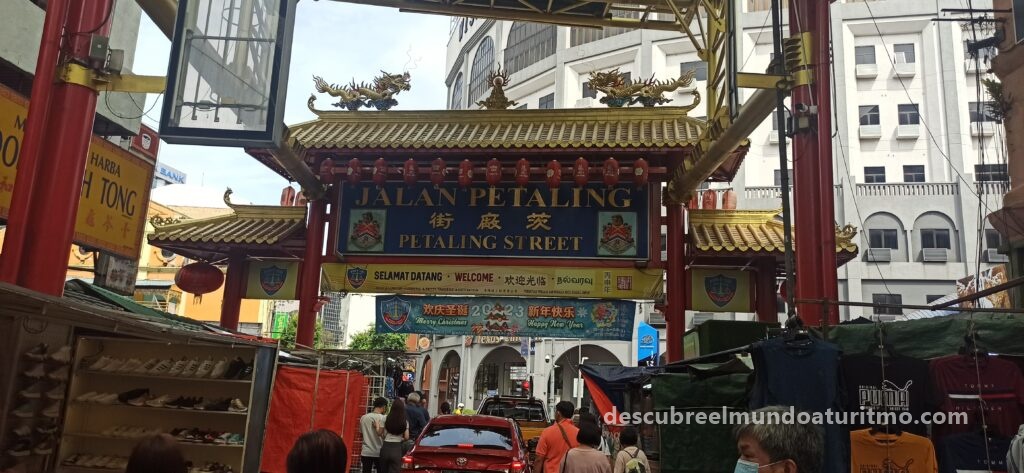 Chinatown late con energía: luces, olores y sabores chinos por doquier. El Mercado Central es ideal para encontrar souvenirs auténticos. Aquí probé algunos de los mejores dim sums del viaje. malasia Chinatown late con energía: luces, olores y sabores chinos por doquier.El Mercado Central es ideal para encontrar souvenirs auténticos.
Aquí probé algunos de los mejores dim sums del viaje. malasia