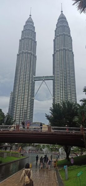 Parque KLCC, Kuala Lumpur. Torres petronas vistas desde KLCC