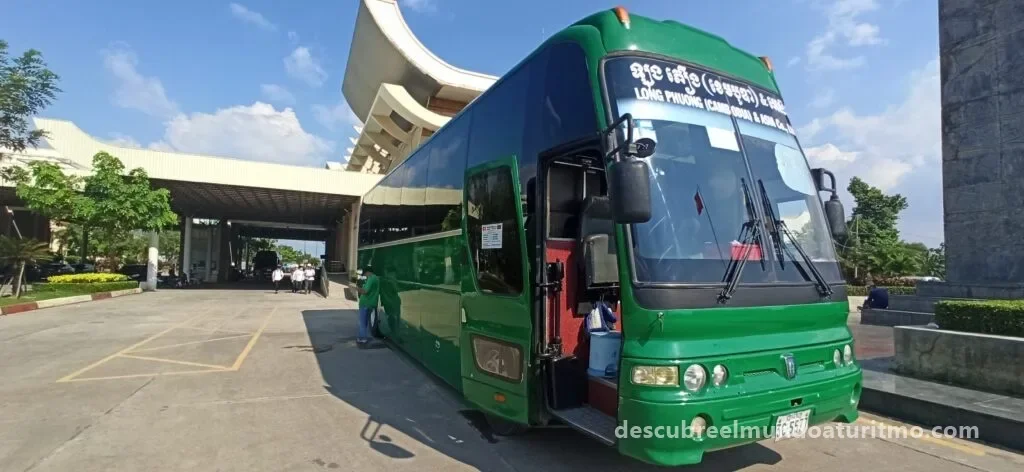 Frontera de Vietnam Cruzar frontera de Vietnam a Camboya. Cruzar la frontera de Vietnam a Camboya