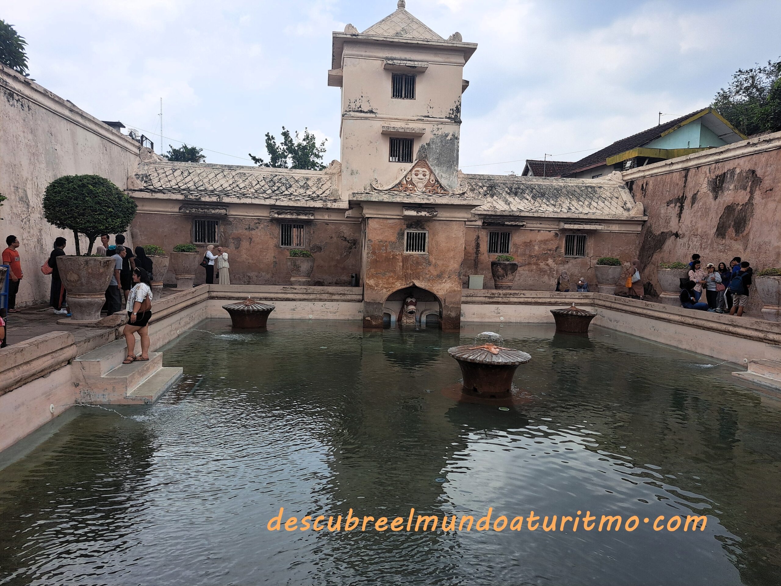 Palacio del Agua en Yogyakarta Palacio del Agua en Yogyakarta