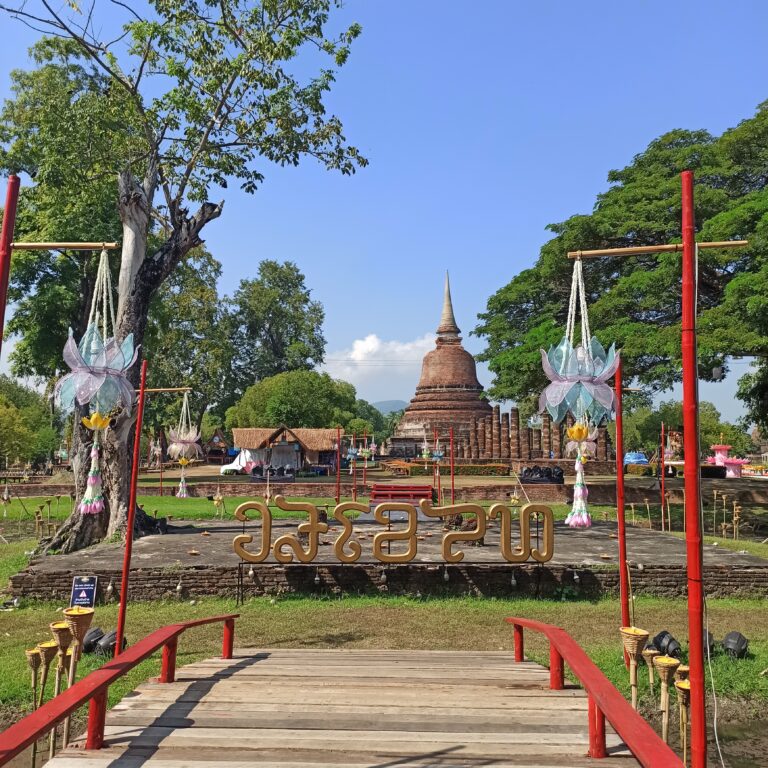 Visitar los Templos de Sukhothai