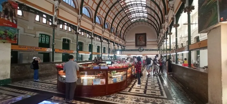 🌆 10 Tours Imprescindibles en Saigón para Conocer la Ciudad Como un Local