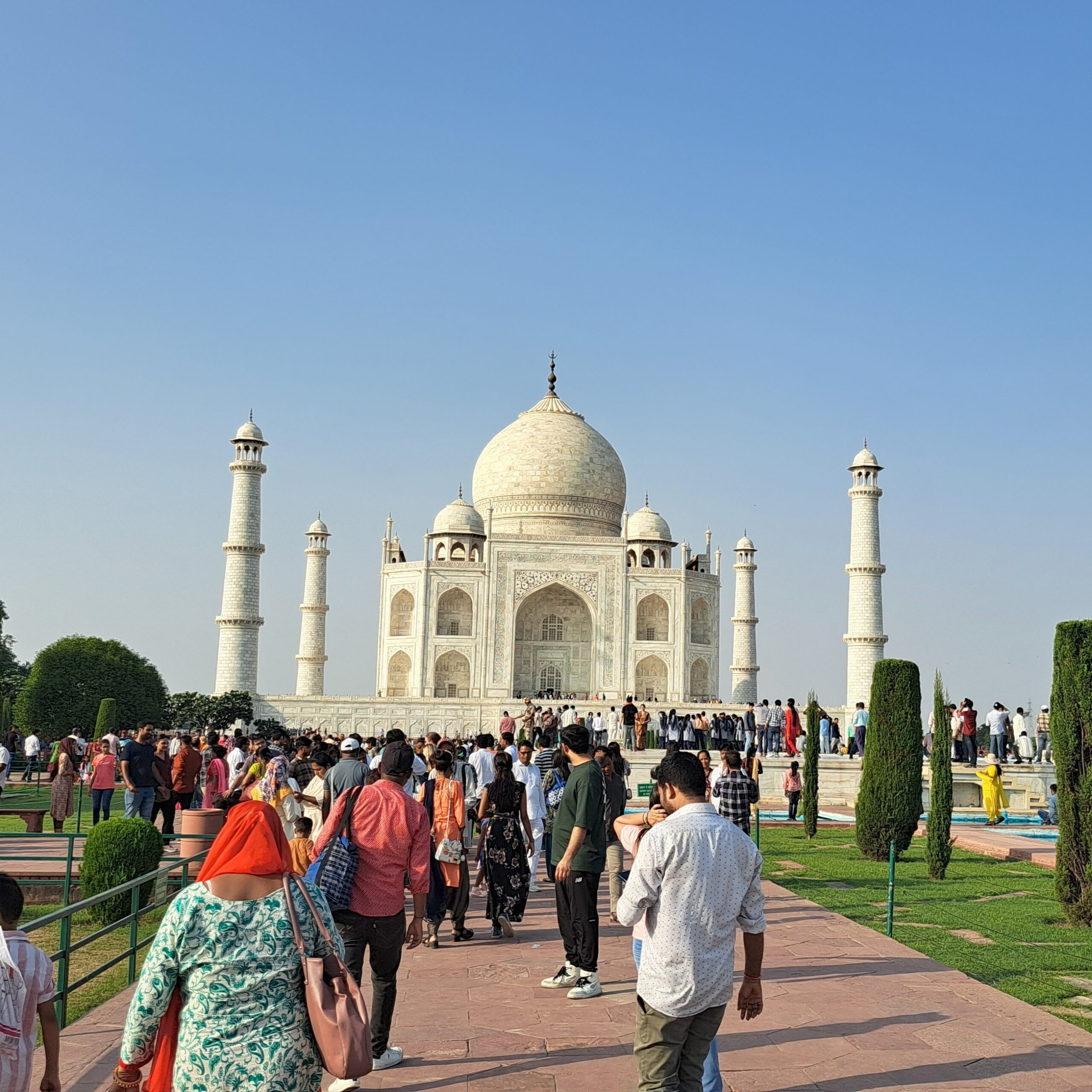 20231008_160153 - copia Taj Mahal acercandome al templo