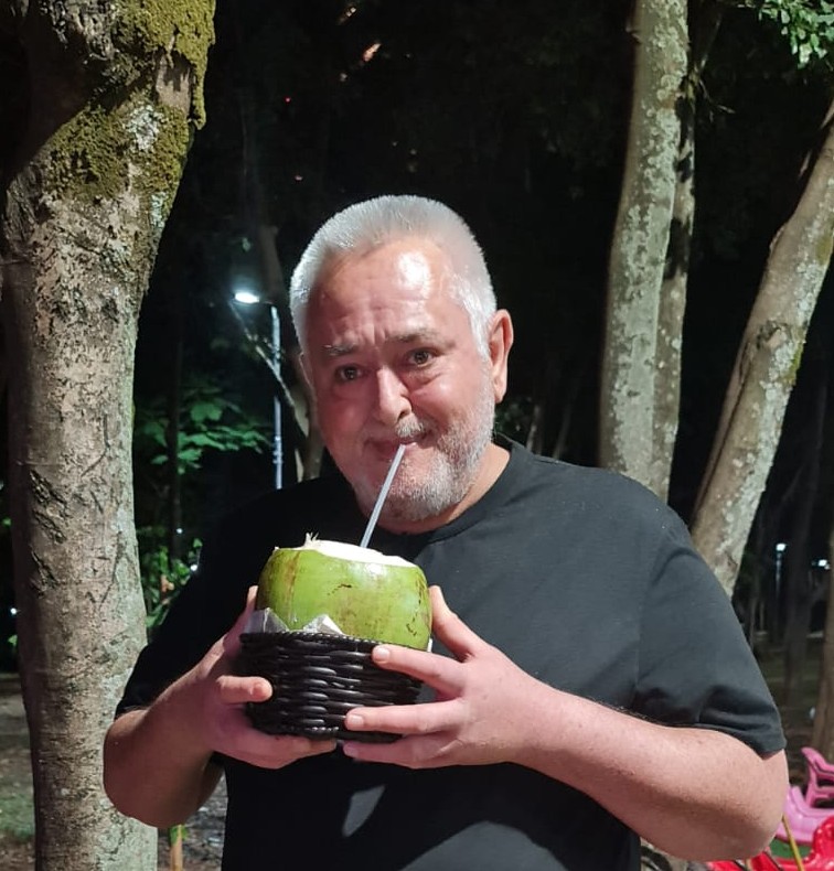 goiania brasil Bebiendo coco goiania brasil