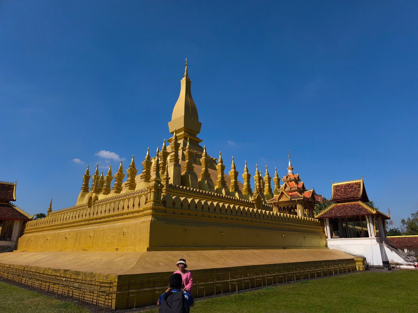 Vientiane Laos: Pha That Luang, estupa dorada nacional y monumento más sagrado Vientiane Laos: Pha That Luang, estupa dorada nacional y monumento más sagrado